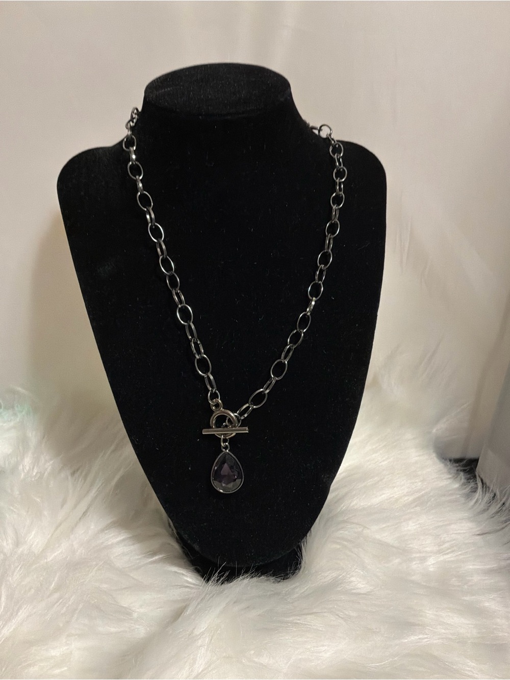 Chain Necklace with Teardrop Purple Pendant